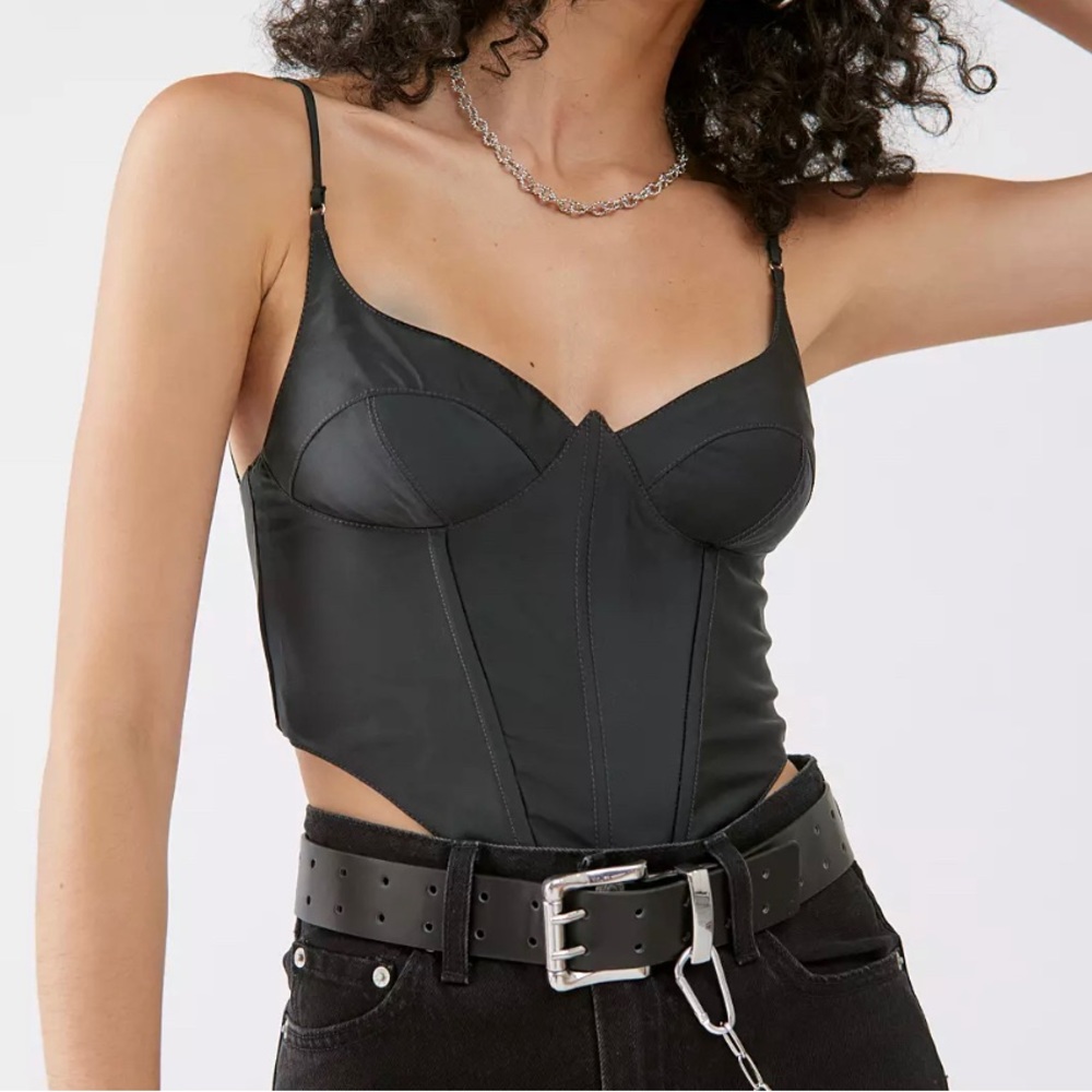 URBAN OUTFITTERS KARISSA BLACK BUSTIER TOP (XS)